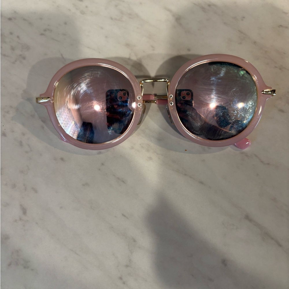 Round Pink Frame Sunglasses with Mirrored Lenses